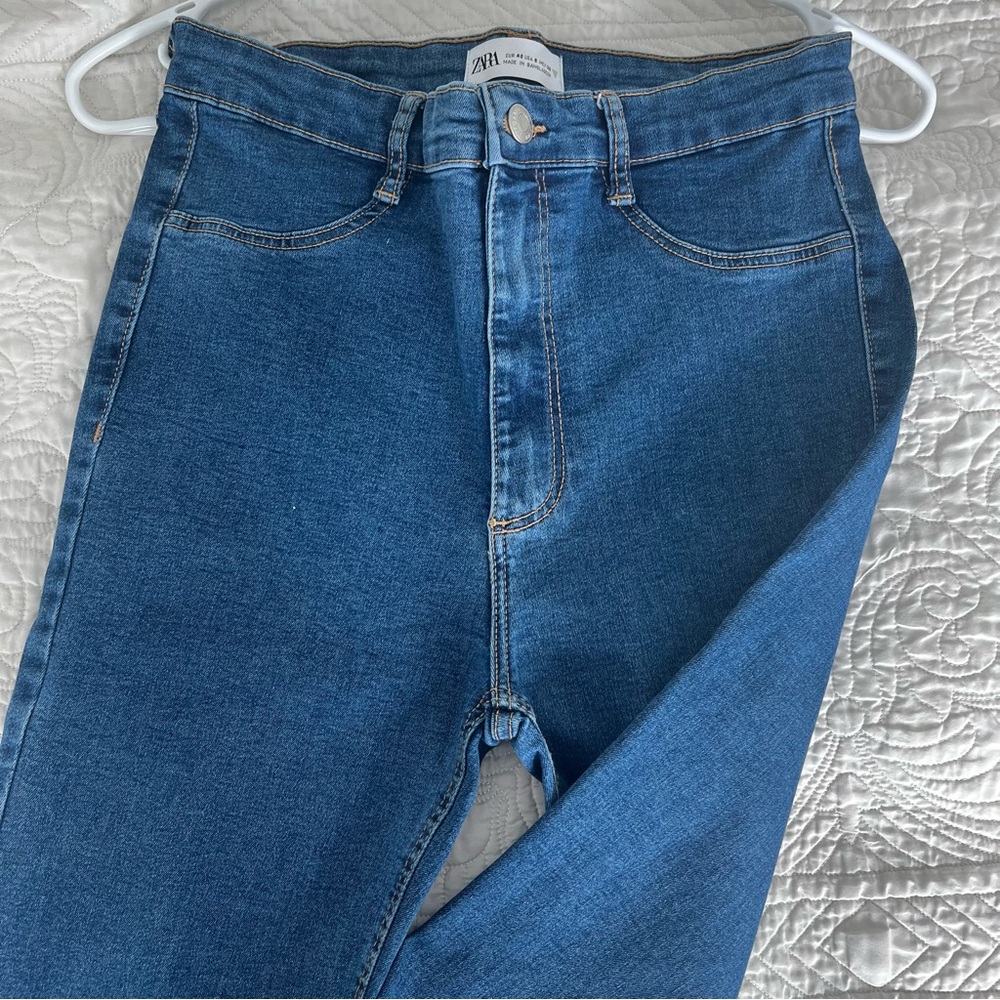 Zara High Rise True Blue Jeans